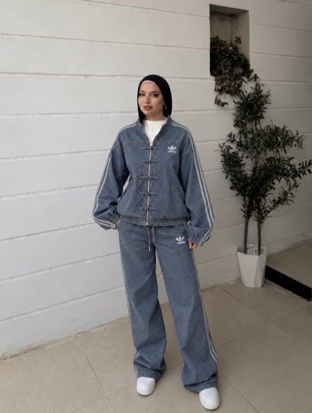 جينز غامق